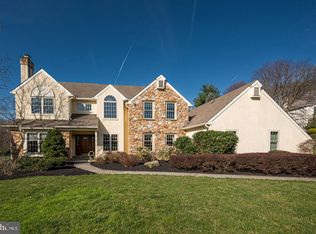 16 Fox Ridge Dr, Malvern, PA 19355