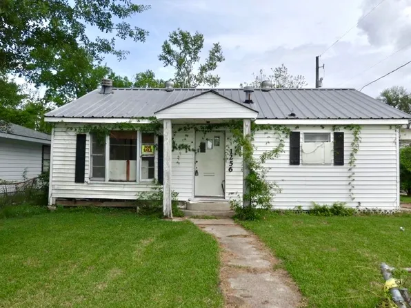 1256 S Stanford St, Sulphur, LA 70663