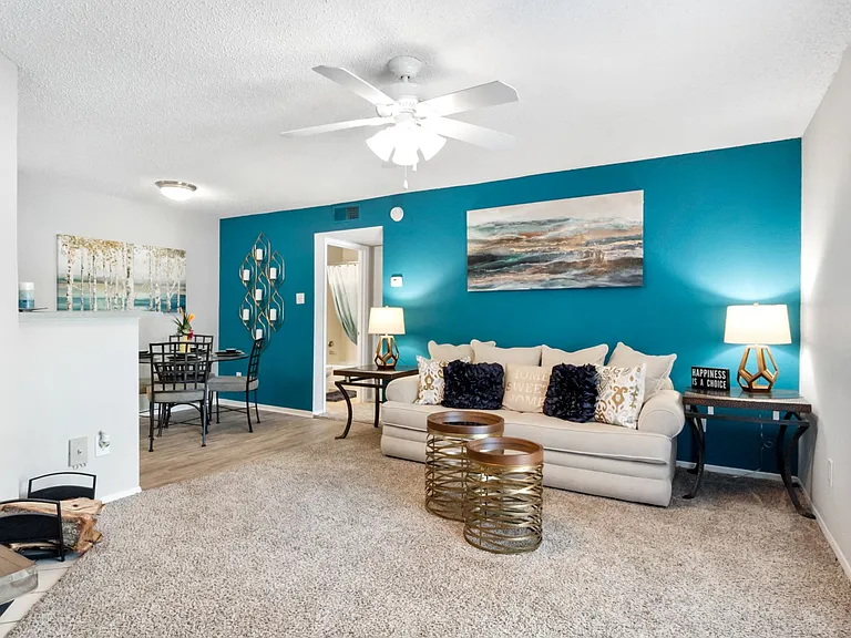 2 Bedroom B - 2 Bed / 2 Bath - 889 Sq.Ft.