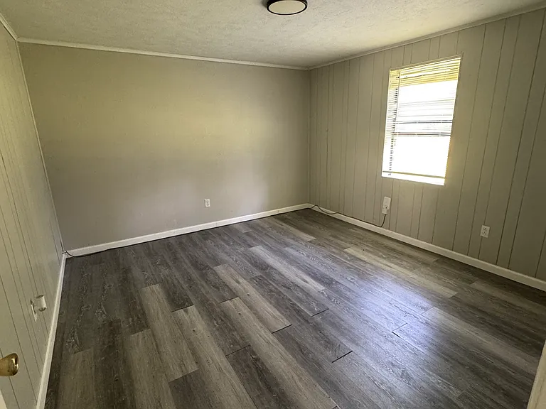 210A Elm Ln #A — Photo 5