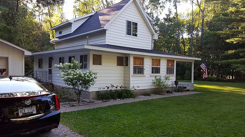 1st image of 209 Iroquois Ave