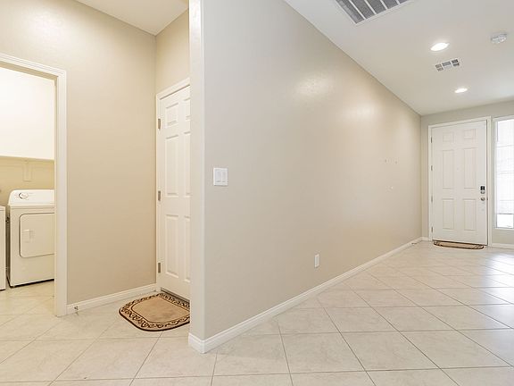 5th image of 10155 Tamberlaine Ave