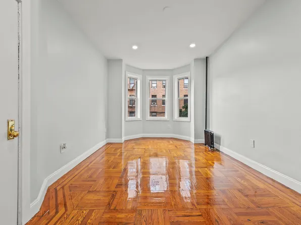 2023 Hughes Avenue image 12 of 63