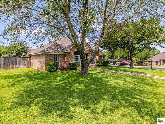 2nd image of 503 Kinney Dr