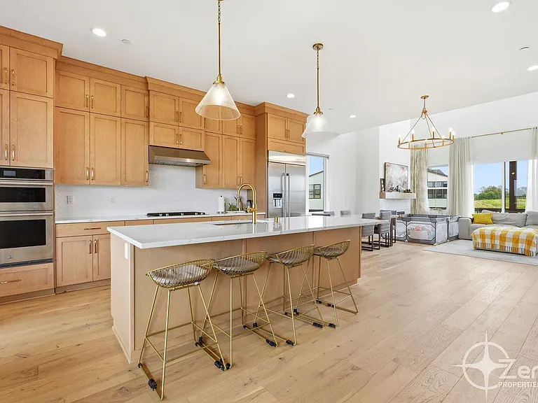382 W Fir Loop — Photo 8