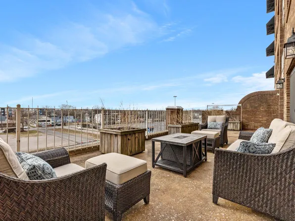 355 S Broadway Unit 104, Lexington, KY 40508