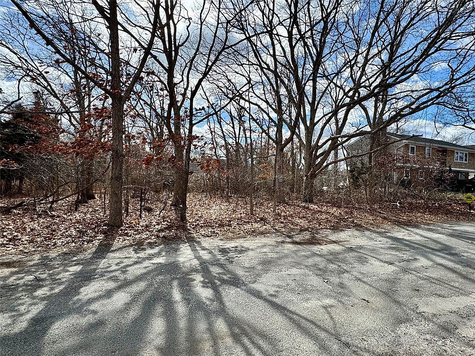 1st image of 31 and 35 Moon Avenue