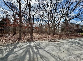 31 Moon Ave #35, Riverhead, NY 11901