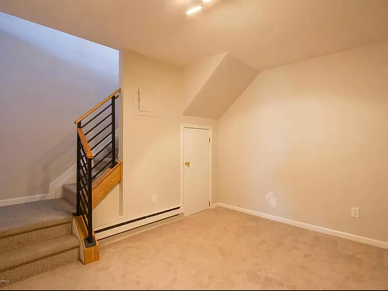 G12 Twinlights Ct — Photo 14