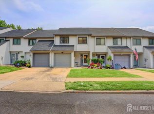 44 Lexington Cir, Matawan, NJ 07747