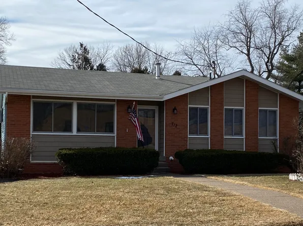 712 Barry Ave, Muscatine, IA 52761