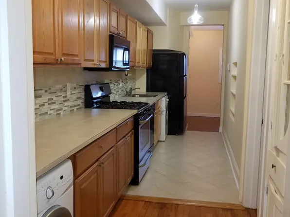 2218 Nicholson St SE, Washington, DC 20020