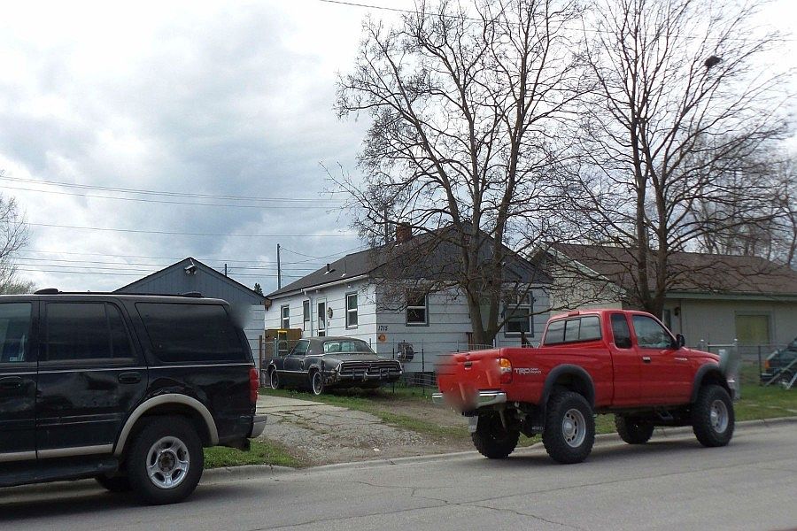 2nd image of 1715 Stoddard St