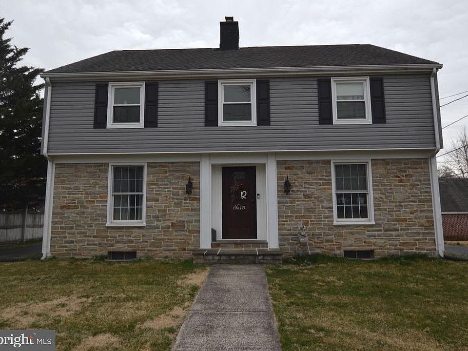 2nd image of 427 Harrisburg St
