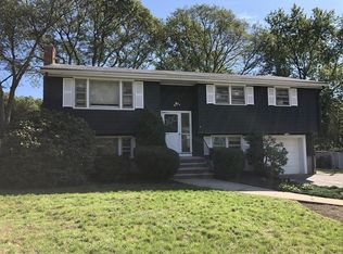 4 Eagle Rock Rd, Randolph, MA 02368