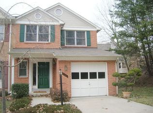 8034 Galla Knoll Cir, Springfield, VA 22153