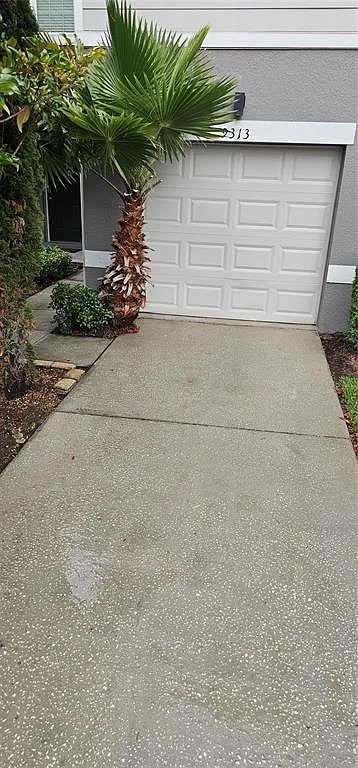 3 bed, 2.5 bath, 1282 sqft, $1,995 — Photo 2
