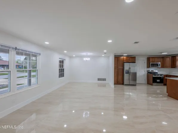 8833 COVENTRY Court, Jacksonville, FL 32257