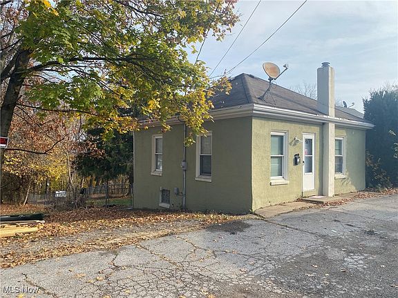 2nd image of 1240 Arlington Ave