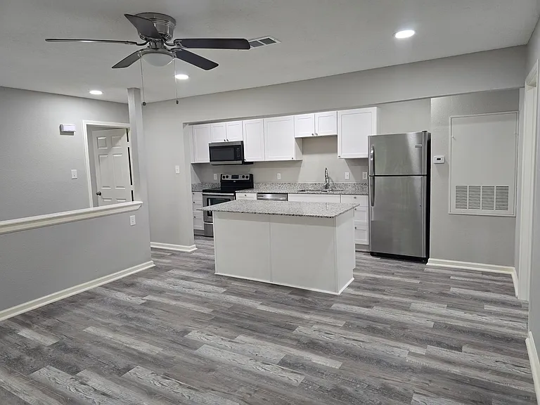 205 Winter Park #C — Photo 1