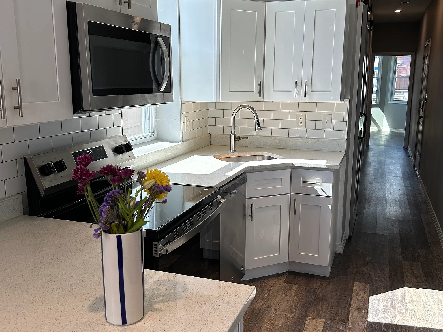 2 bed, 600 sqft, $1,450 — Photo 3