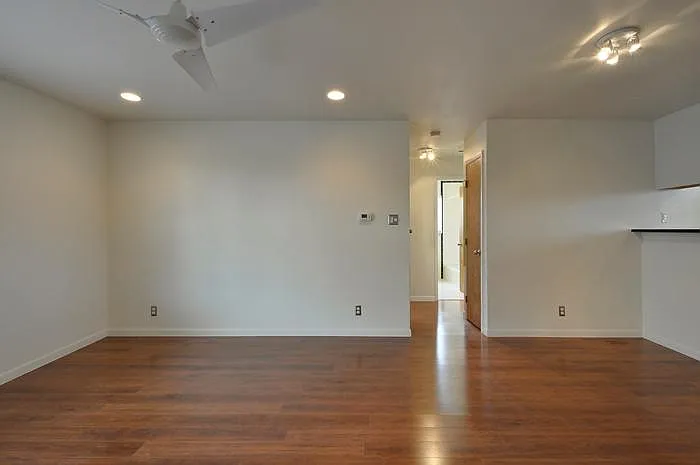 1909 Leona St #202 — Photo 12