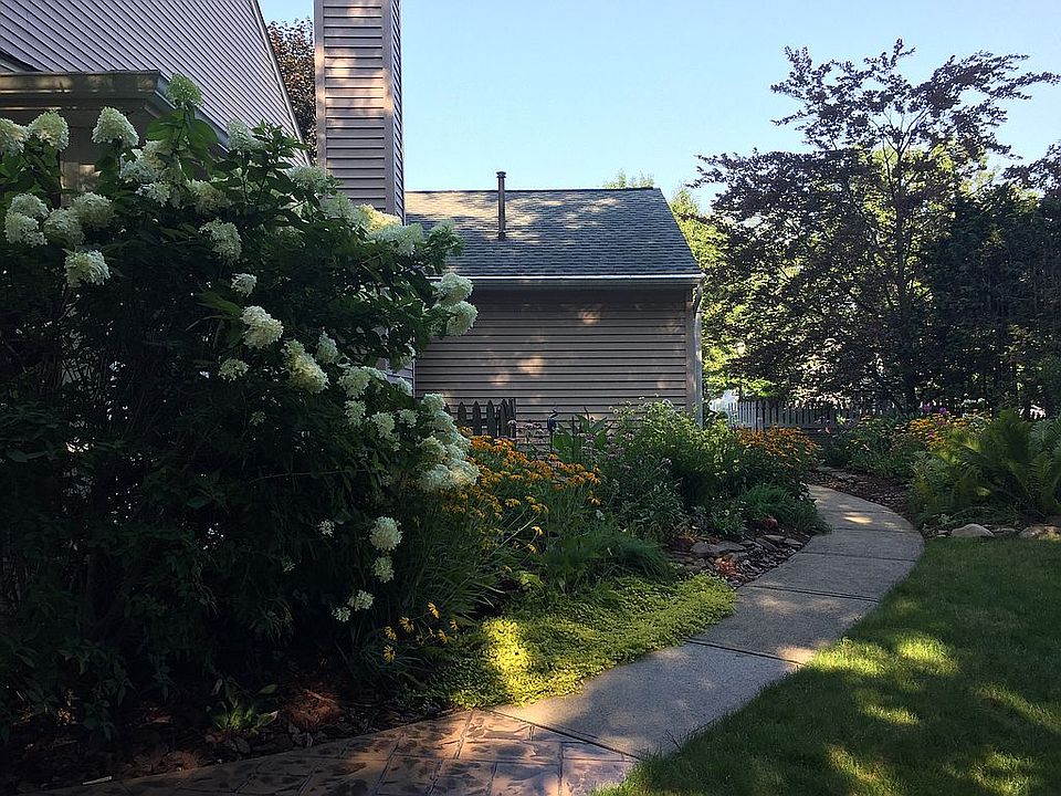 1st image of 428 Nantucket Dr