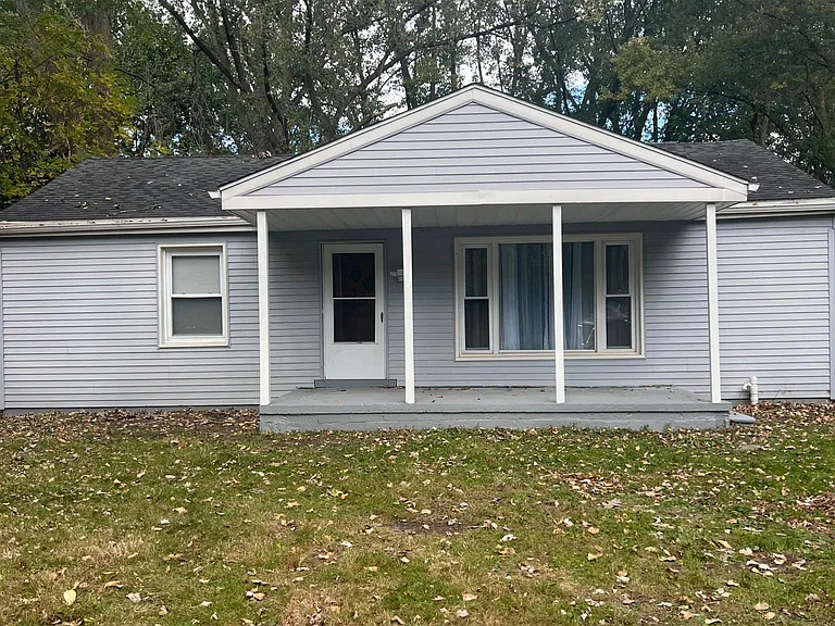 34960 Bridgeman St — Photo 1