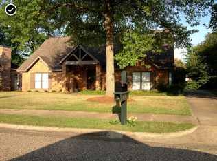 8724 Twelve Oaks Ln, Montgomery, AL 36116