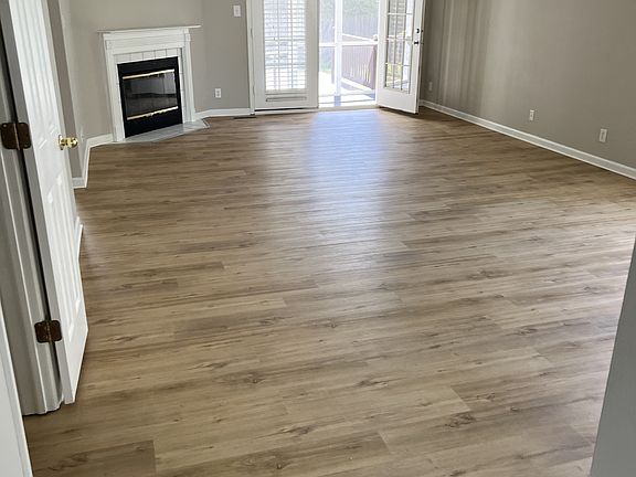 5th image of 10299 Glenn Abbey Ln