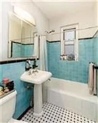 Rented by Compass | media 23