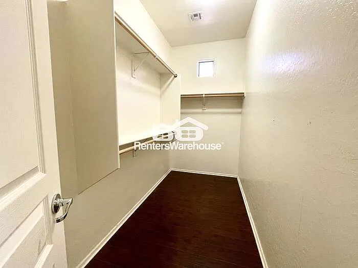 532 E Trellis Rd — Photo 9