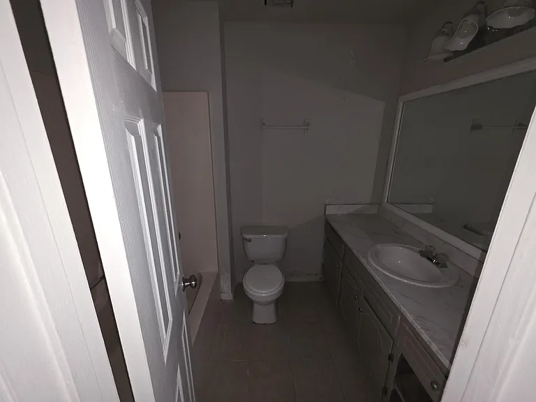 3008 Mistletoe Ave — Photo 7