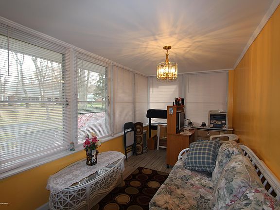 3rd image of 204A Huntington Dr #1001