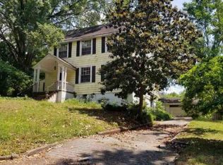 1200 Forest Ln, Anniston, AL 36207