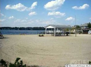 206 W End Ave, Island Heights, NJ