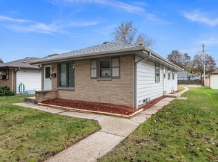 4830 N 88th St, Milwaukee, WI 53225