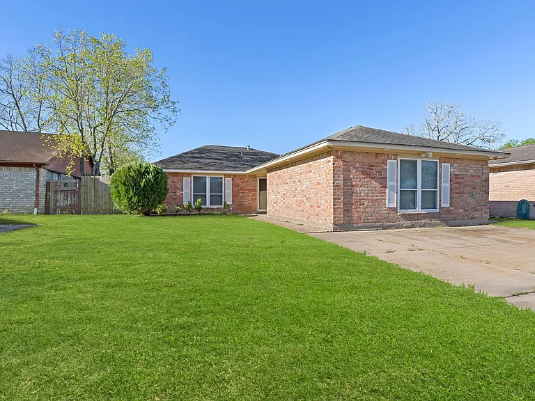 5211 Court Rd — Photo 31