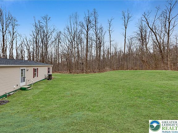 3rd image of 7894 Leaser Rd