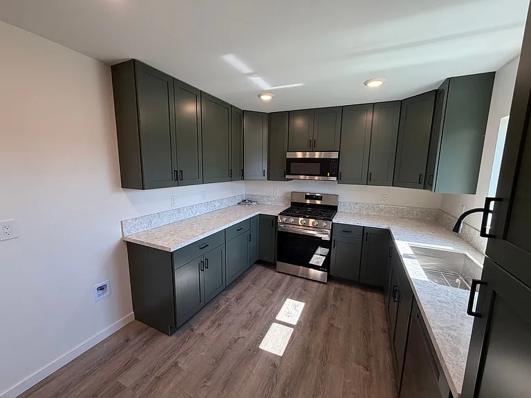 4640 Tilbury Ct — Photo 2