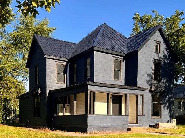 431 Peck St, Brookfield, MO 64628