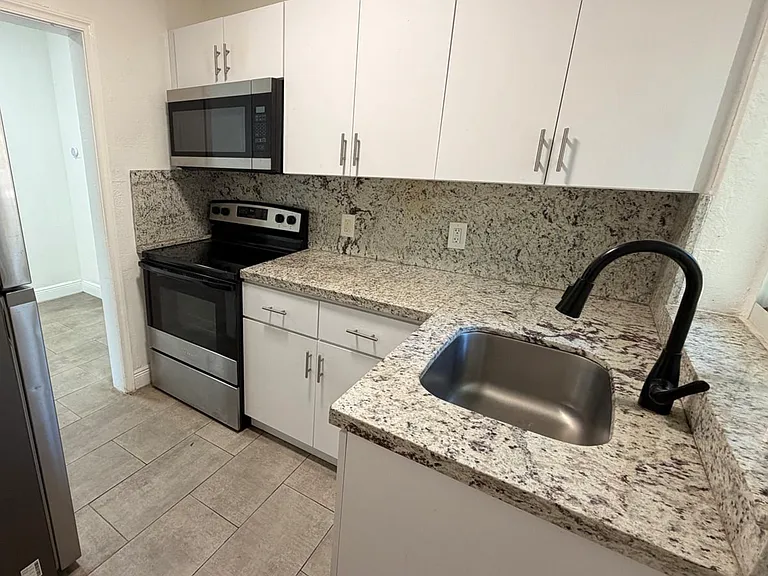 7712 NE 1st Ct #1 — Photo 3