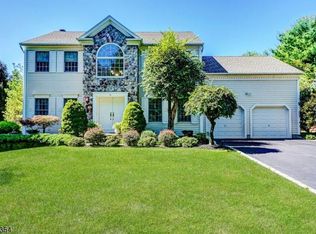3 Isabella Way, Warren, NJ 07059