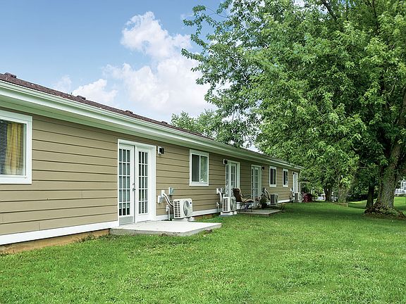 Crystal Valley Manor apartments