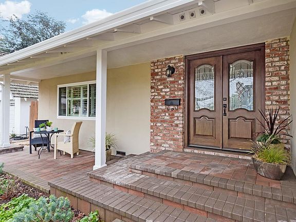 2nd image of 279 Gabilan Ave