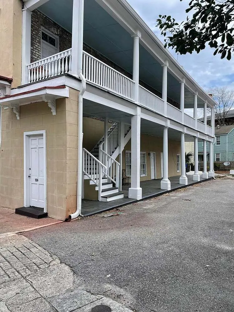 126 Alexander Street — Photo 1