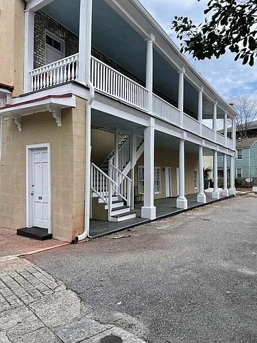126 Alexander St Photo 1