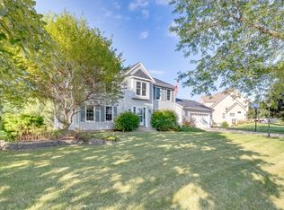28440 Joanie Ln, Waterford, WI 53185