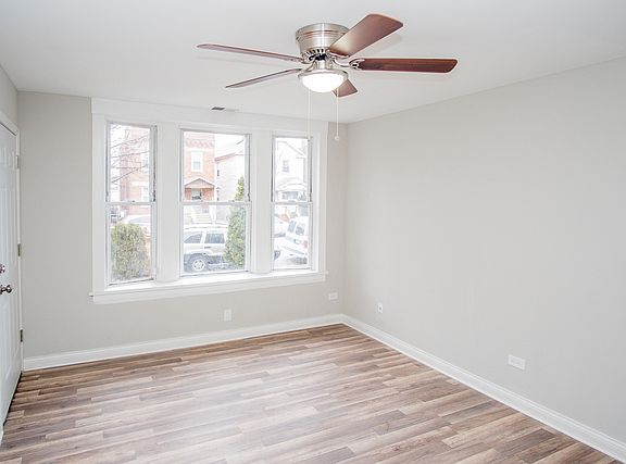 4th image of 2110 S 47th Ct