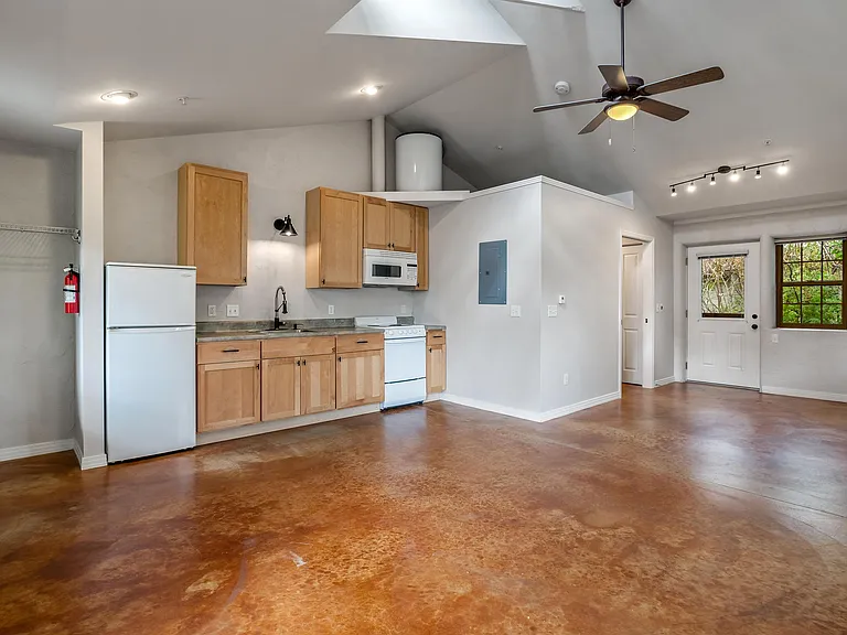 901 Spruce St #M — Photo 9